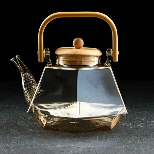 Чайник стеклянный заварочный с бамбуковой крышкой и металлическим фильтром Октогон, 1,5 л, цвет золотой