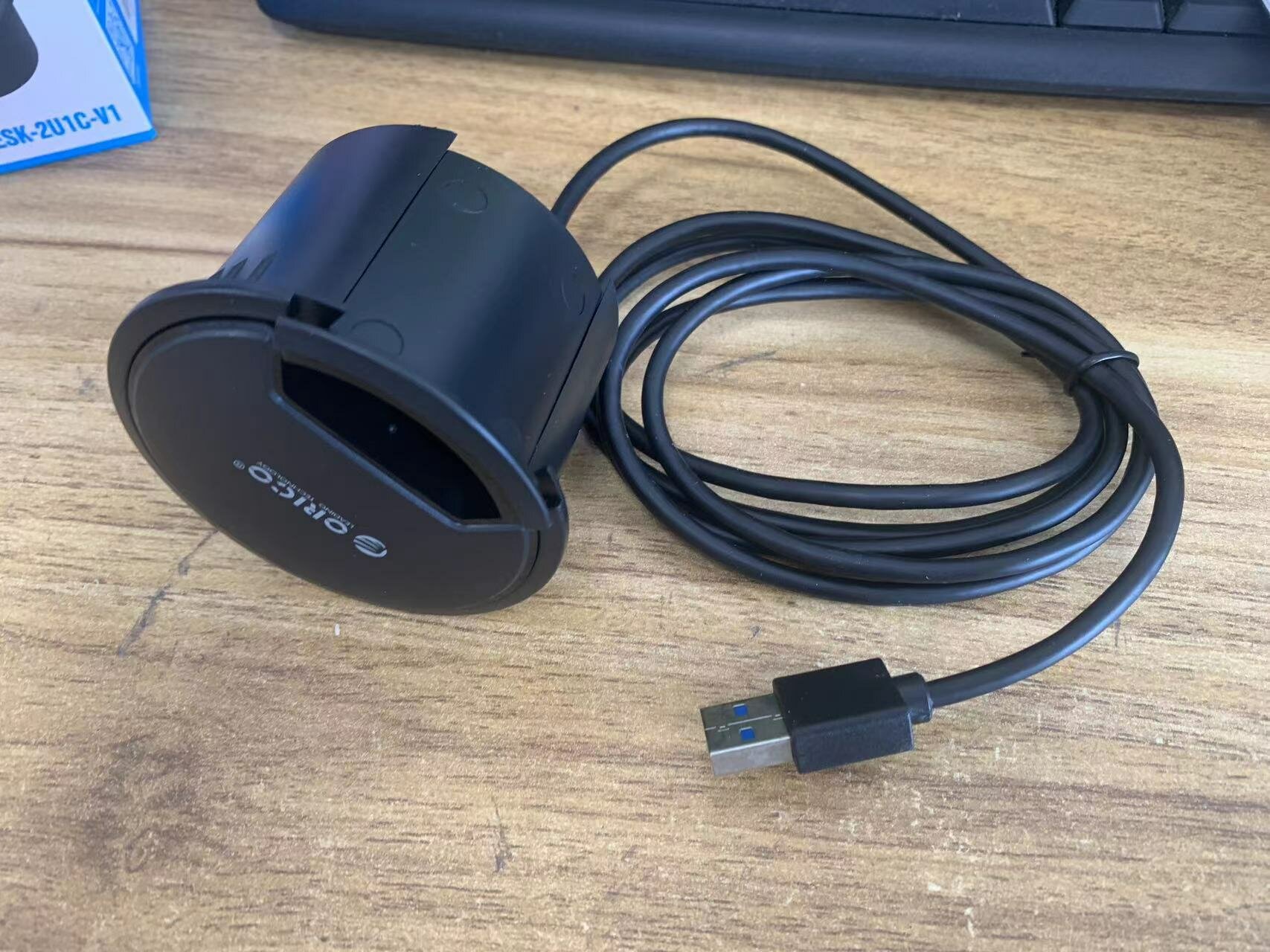 USB-концентратор orico DESK-2U1C (черный)