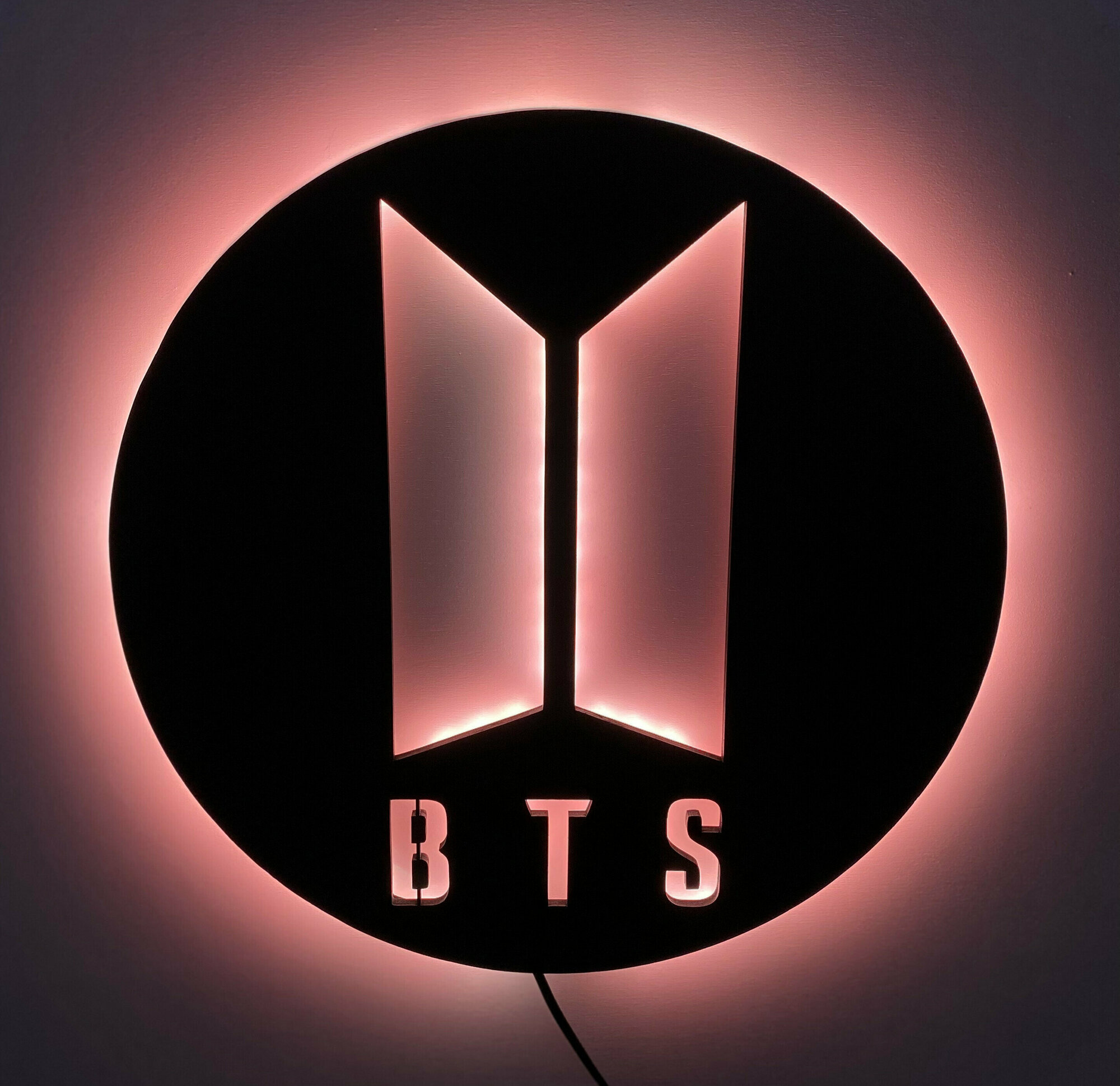 Настенный светильник c логотипом корейской К-рор группы BTS, БТС - фотография № 5