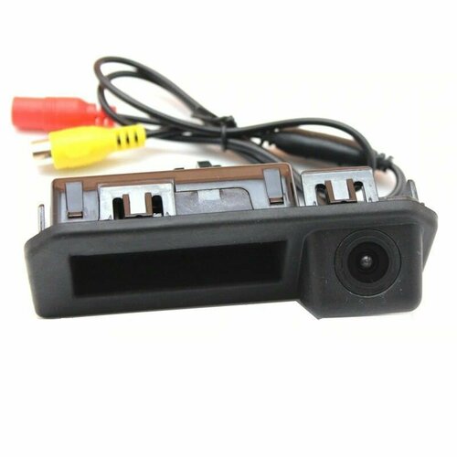 Камера заднего вида в ручку багажника Шкода Рапид - 180 градусов Skoda Rapid - 2016-2022 3900₽