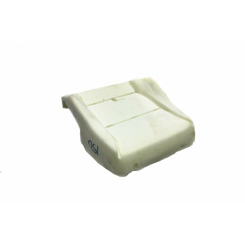 Пенолитье жесткое плотностью 150% на нижнюю часть переднего сиденья