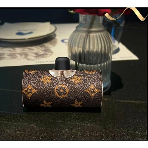 Мини Повербанк 5800mAh type-c коричневый 1980₽