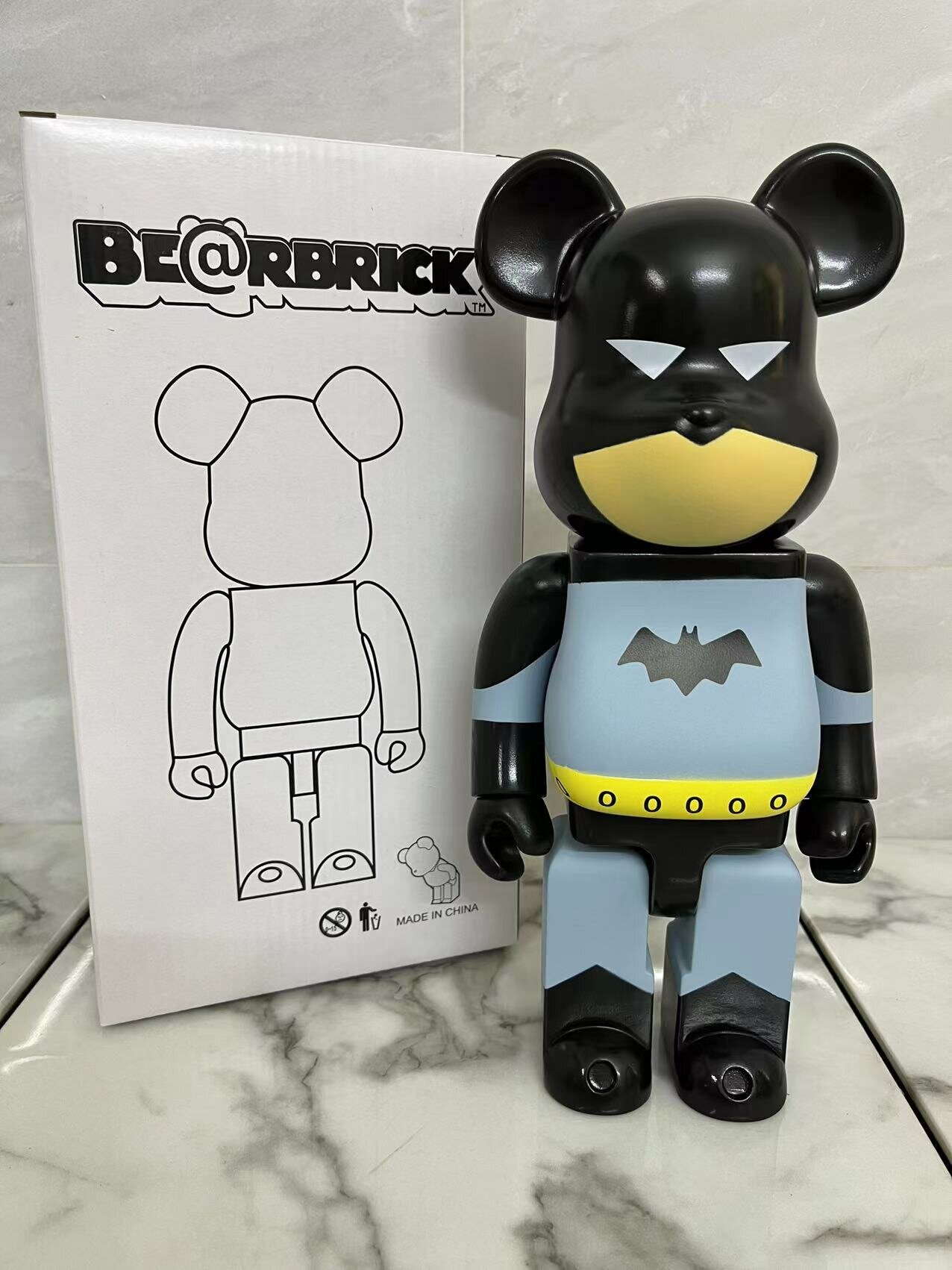 Фигурка Bearbrick Batman 400% 28см