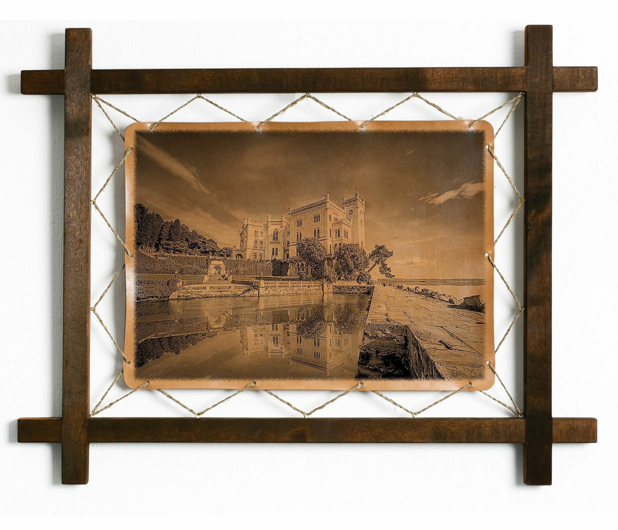 Картина Замок Мирамаре, Италия, гравировка на натуральной коже, интерьерная для украшения и декора на стену в деревянной раме, подарок, BoomGift