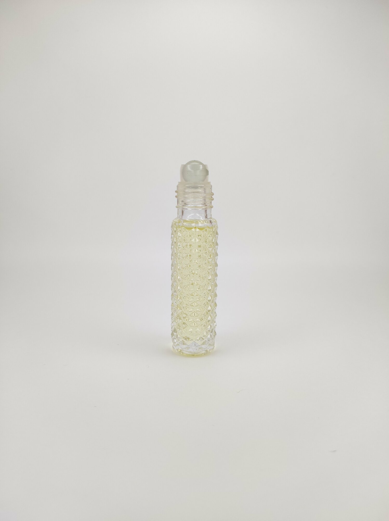 Perfum Secrets; Духи масляные; La Vie Est Belle; Ла Ви Эст Бель роликовый флакон 8 мл — фото 1