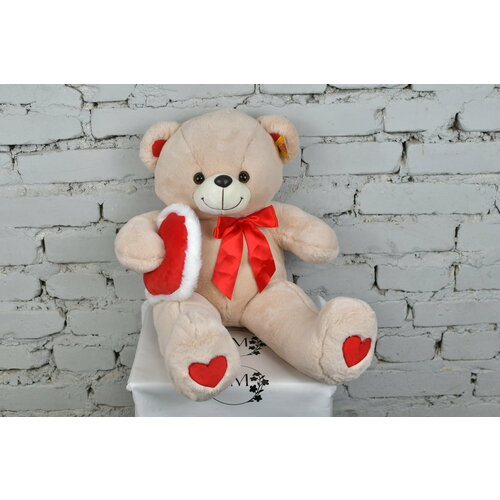 Мишка бежевый с сердцем 40 см.