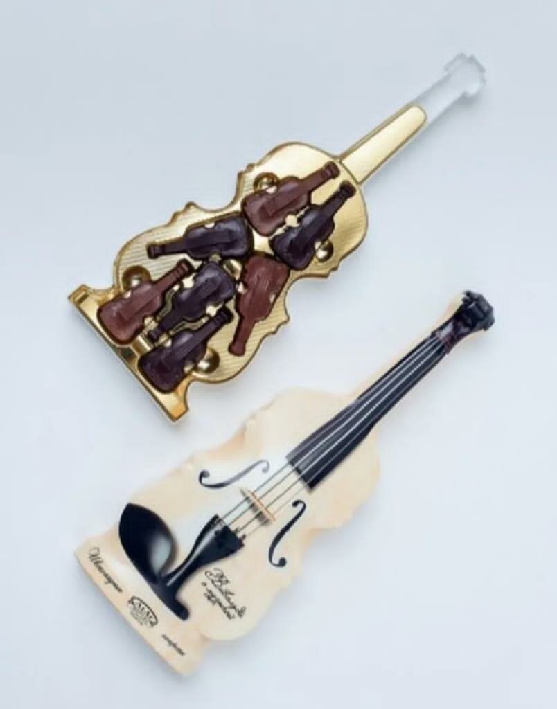 Конфеты "Вивальди" темный и молочный шоколад с кусочками какао-бобов и печенья (с музыкой) 140г АтАг