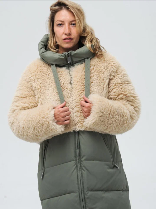 аляска  Annapurna, демисезон/зима, удлиненная, силуэт свободный, карманы, капюшон, внутренний карман, ветрозащитная, влагоотводящая, размер S, зеленый