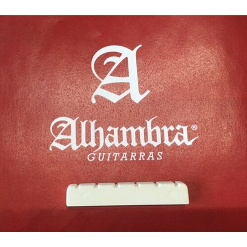 ALHAMBRA 9.646 верхний порожек для классической гитары, верхний, меламин (52.6 х 5.1 х 9.3 мм)
