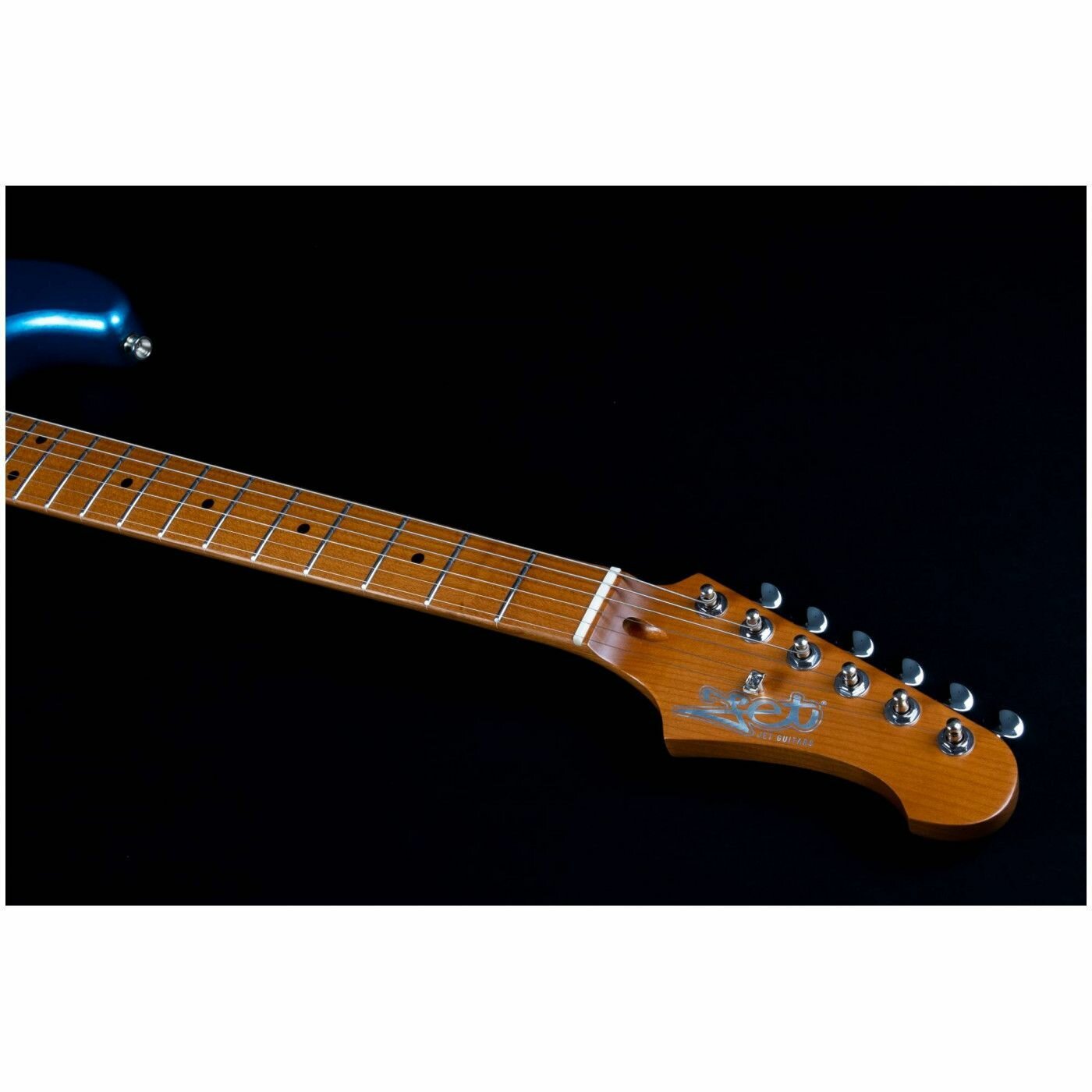 JET JS-400 - электрогитара Stratocaster