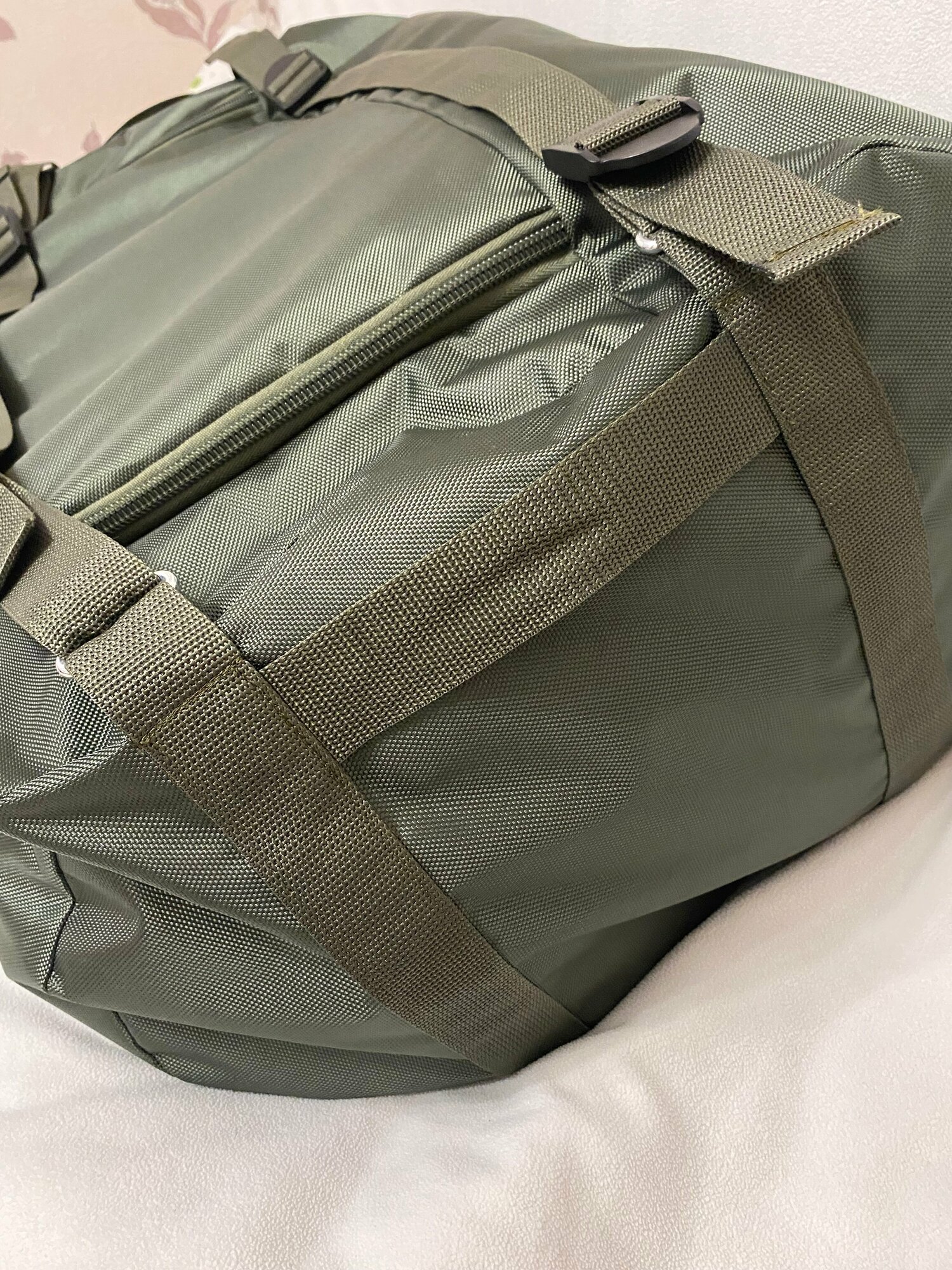 Сумка-баул сумка-рюкзак , 110 л, 51х34х70 см, ручная кладь, плечевой ремень, водонепроницаемая, ультралегкая, зеленый - фотография № 14