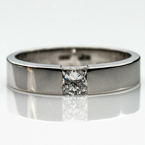 фото Кольцо помолвочное фамильные бриллианты кольцо золотое с единственным бриллиантом, белое золото, 585 проба, бриллиант, размер 22, белый