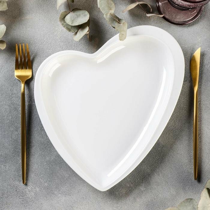 Блюдо "Сердце" из фарфора (27 см)