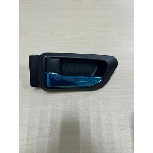 Ручка двери Great Wall HOVER H3 H5 внутренняя левая в сборе черный 530₽