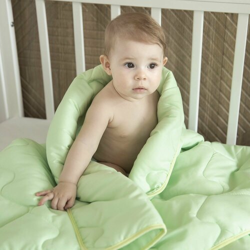 Детское одеяло теплое стеганое для новорожденных 105х140 бамбуковое (200гр.) всесезонное в кроватку и коляску Baby nice