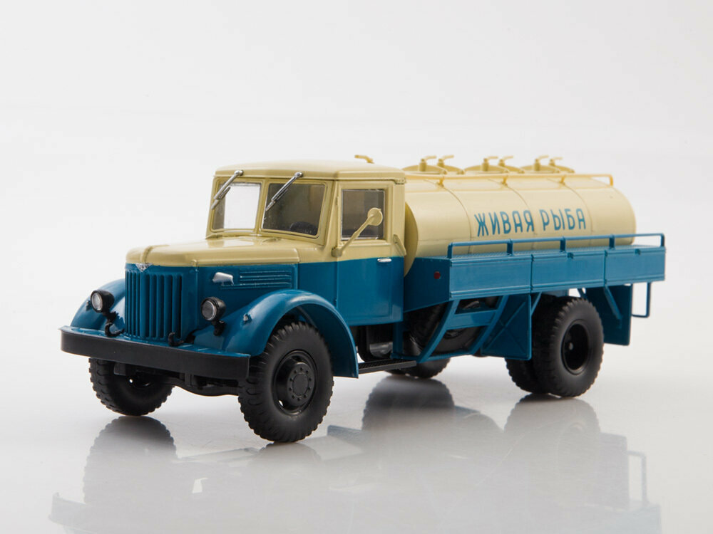 Масштабная модель 1/43 Легендарные грузовики СССР №62, МАЗ-200Д