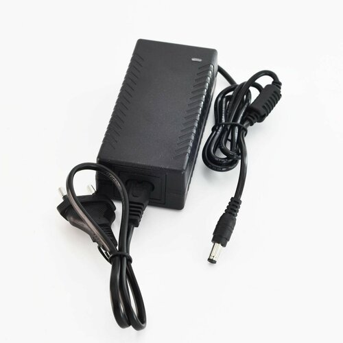 Блок питания универсальный LP66 12V/5A, штекер (5.5 на 2.5)