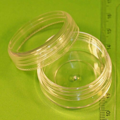 Баночка пластиковая с крышкой 0009519 прозрачная 37х21 мм цена за 2 шт 371₽