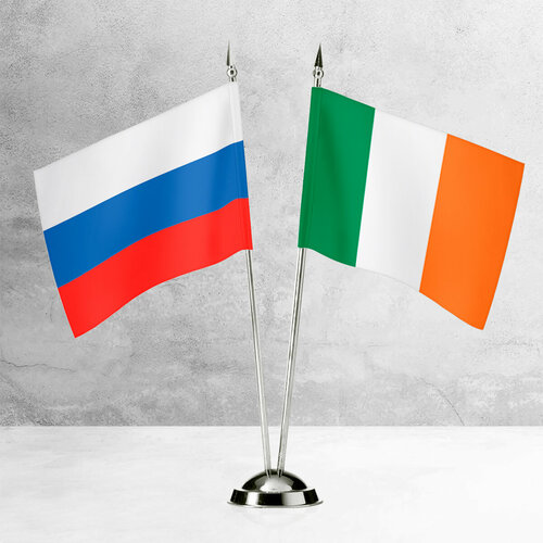 Настольные флаги России и Ирландии на пластиковой подставке под серебро