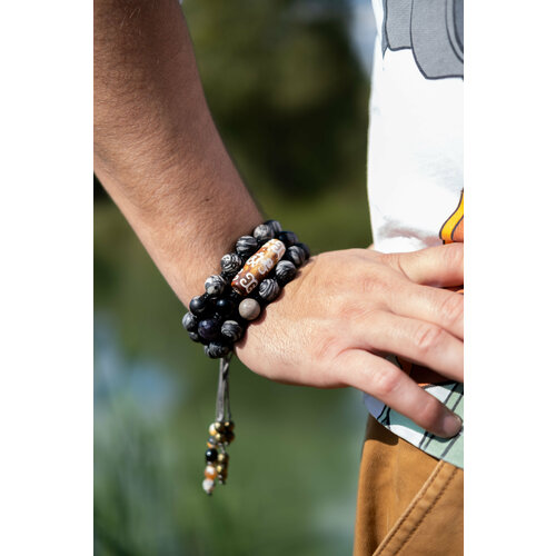 фото Плетеный браслет, яшма, 1 шт., размер 21 см, размер l, серый magical bracelets