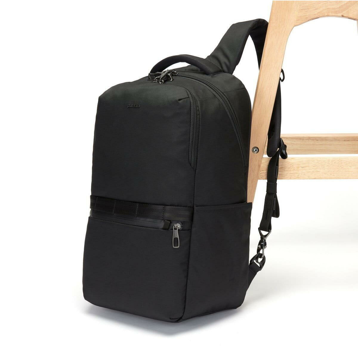 Decathlon Рюкзак городской Pacsafe Metrosafe X Backpack 25 л, черный — фото 1