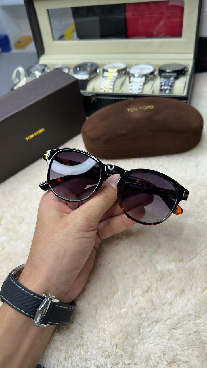 Солнцезащитные очки