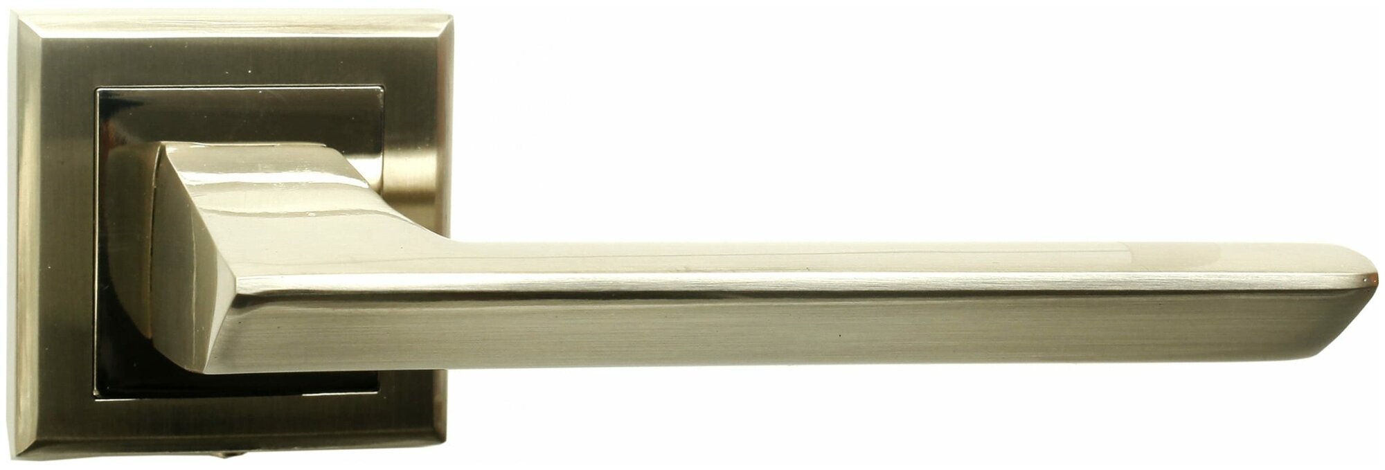 Ручка дверная на квадратной розетке BUSSARE  ASPECTO A-64-30 S.CHROME Сатинированный хром