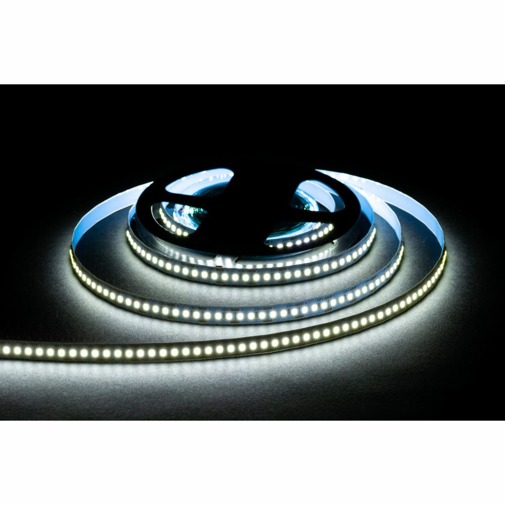 фото OGM светодиодная лента 12в, 14,4вт/м, smd2835, 180д/м, ip20, 19лм/чип, подложка 10мм, 5м, 6500к. / LSE-264