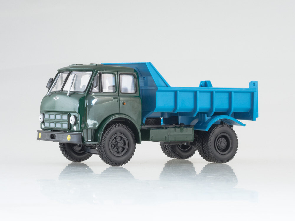 Масштабная модель МАЗ-503А (1970)