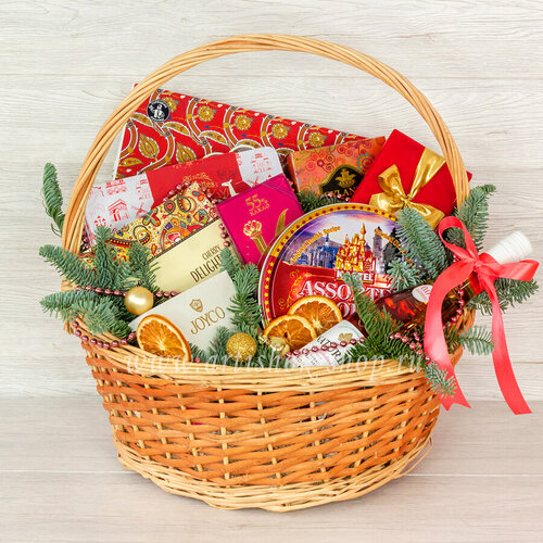 Новогодняя корзина артишок №1358 детская подарочная корзина со сладостями