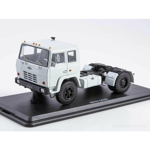 Масштабная модель коллекционная МАЗ-5432 опытный