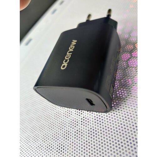 Сетевое зарядное устройство Acenew 20w USB-C черное