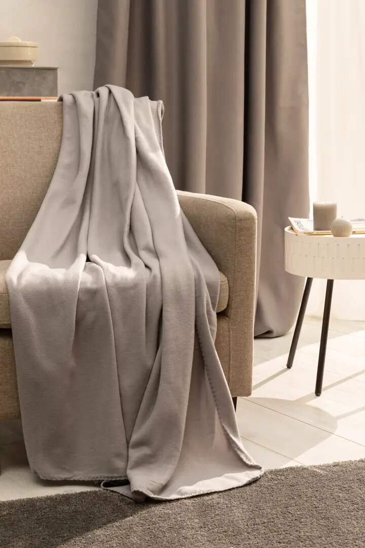 Плед «Bolero» 130x160 см флис цвет серый Леруа Мерлен - фото №9