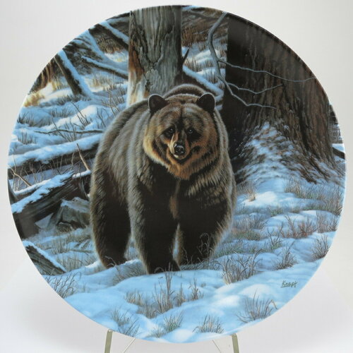 Тарелка "Дикий и Свободный. Большая Охота Канады: Медведь Гризли". Фарфор, деколь. Канада, Dominion China, Пол Крапф, 1988