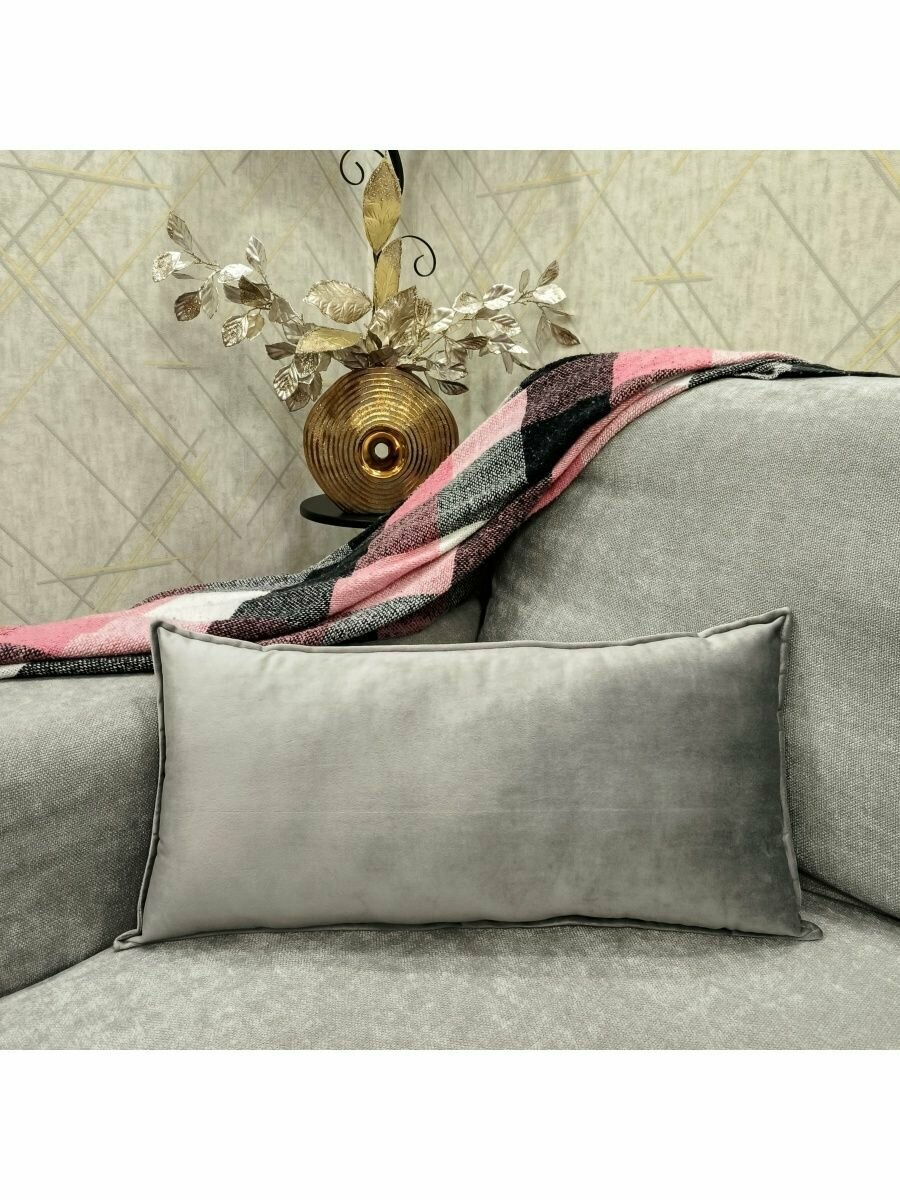 фото Подушка декоративная из бархата, 30х60