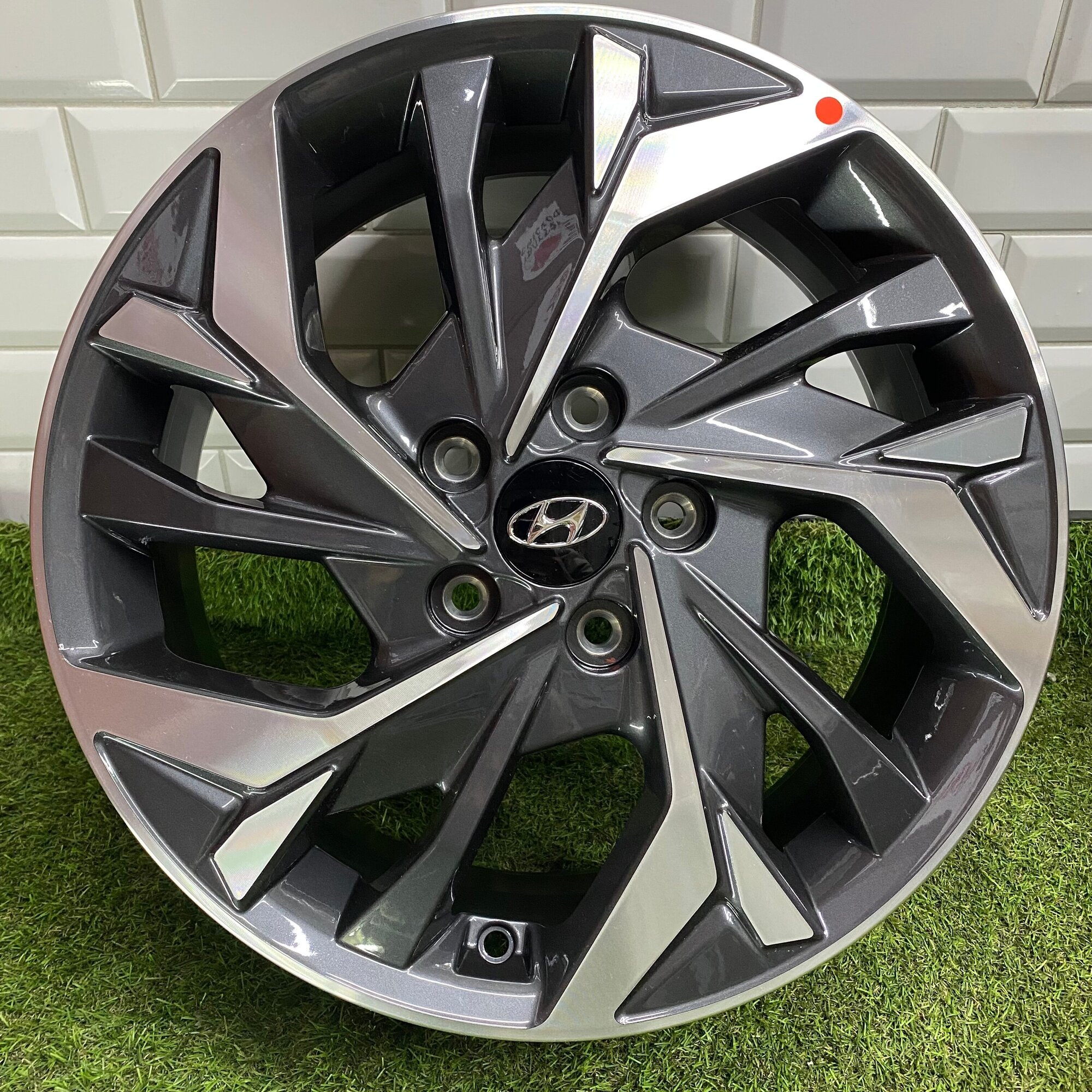 Оригинальный Колесный диск Hyundai 6.5x17/5x114.3 D67.1 ET49