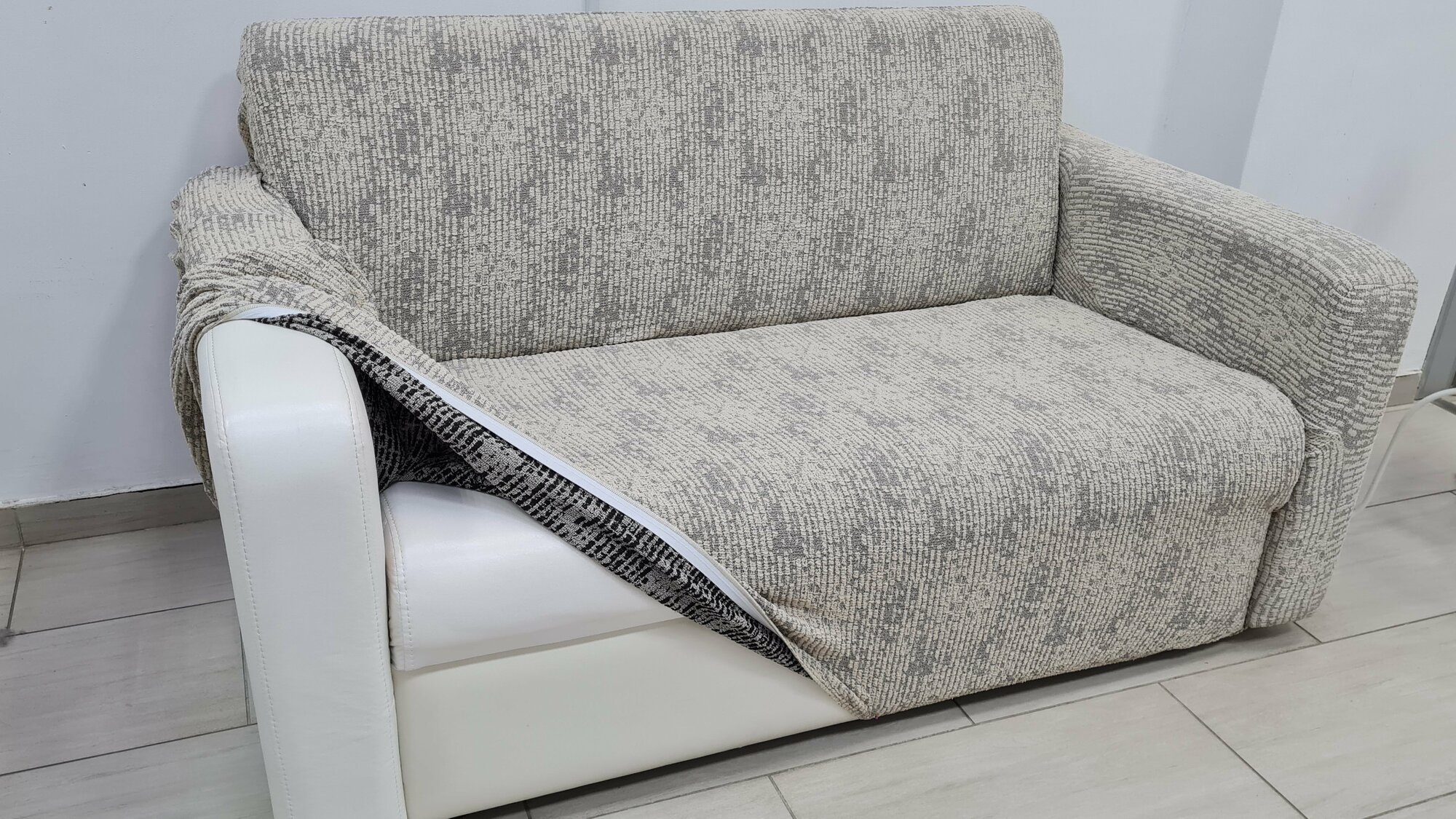 Чехол универсальный Жаккард мрамор серый на 3-х местный диван, на резинке