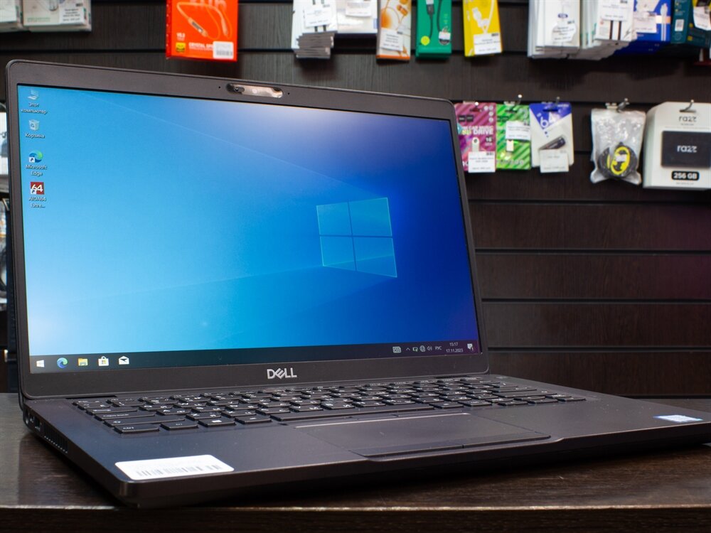 Ноутбук Dell Latitude 5400, Intel Core i5-8365U, RAM 4 ГБ, SSD 120 ГБ, Intel UHD Graphics 620, чёрный