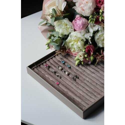 фото Подставка для украшений tosya, 23.5х4х31 см, бежевый