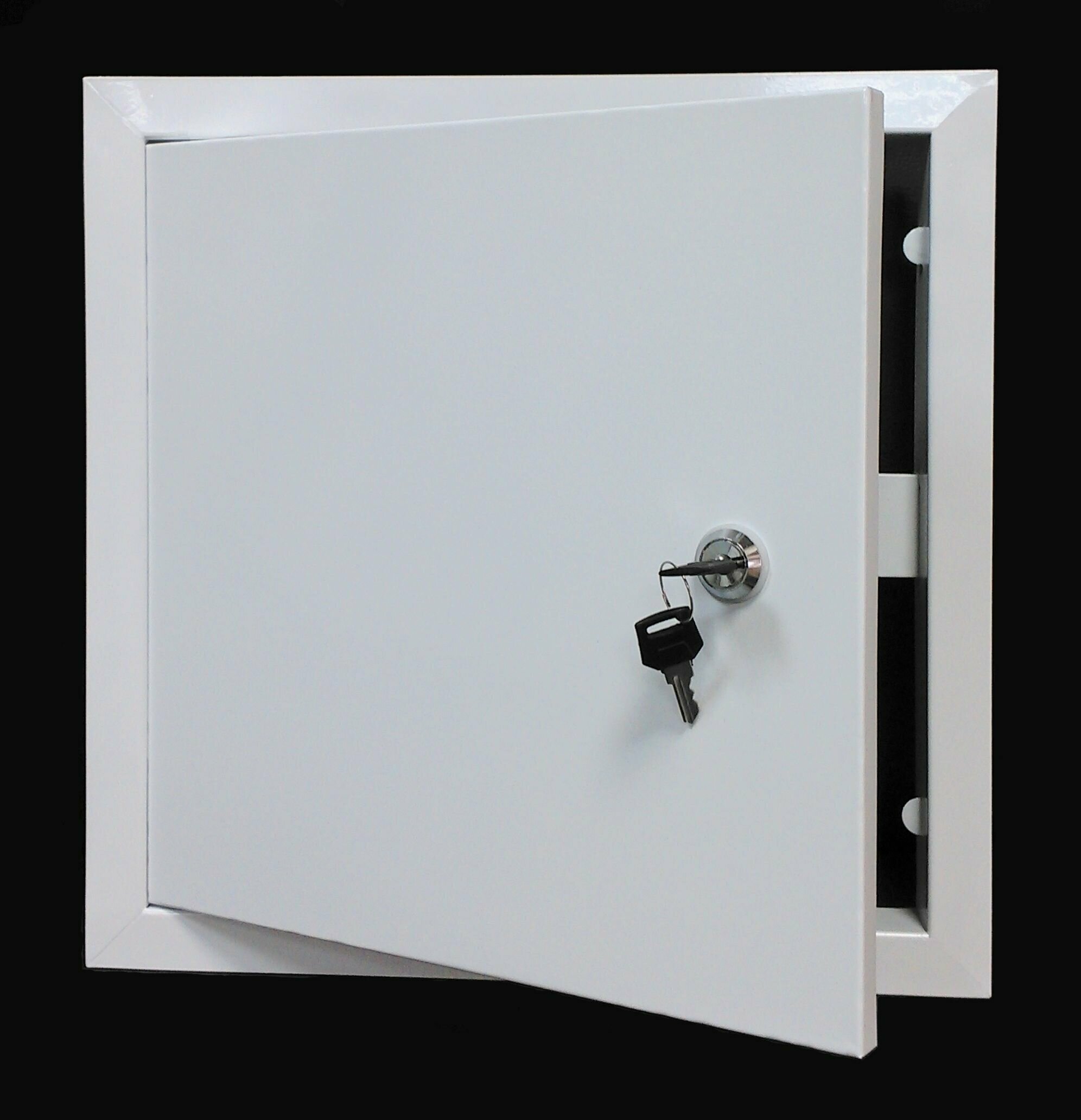 фото Люк ревизионный Whitesteel 150х250мм, белый с замком