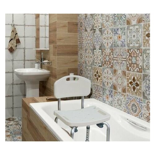 Стул в ванну MEGA-352 ширина по ножкам- 420-430 мм 5560₽