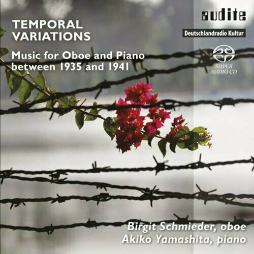 Oboe Recital: Schmieder, Birgit - BRITTEN, B. / HINDEMITH, P. / SKALKOTTAS, N. / HAAS, P. (Temporal Variations)