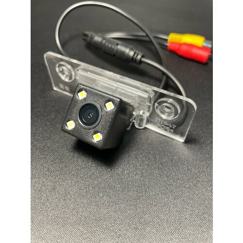 Камера заднего вида для Skoda Octavia A5 120000₽