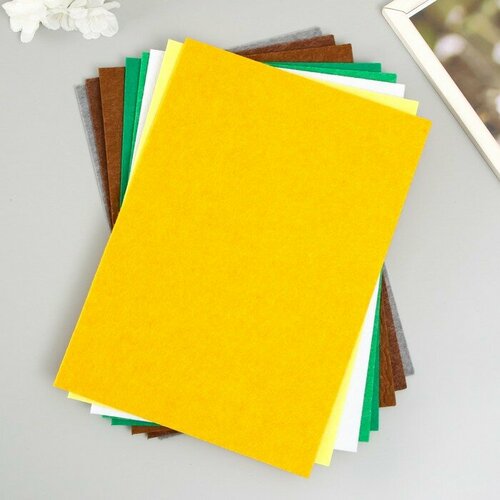 Набор жесткого фетра Астра 8 шт ассорти 3 мм 450 гр 20х30 см 967₽