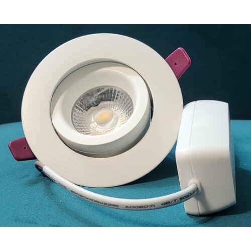 Встраиваемый поворотный светильник Q3X 7W с теплым белым светом бронза 1790₽