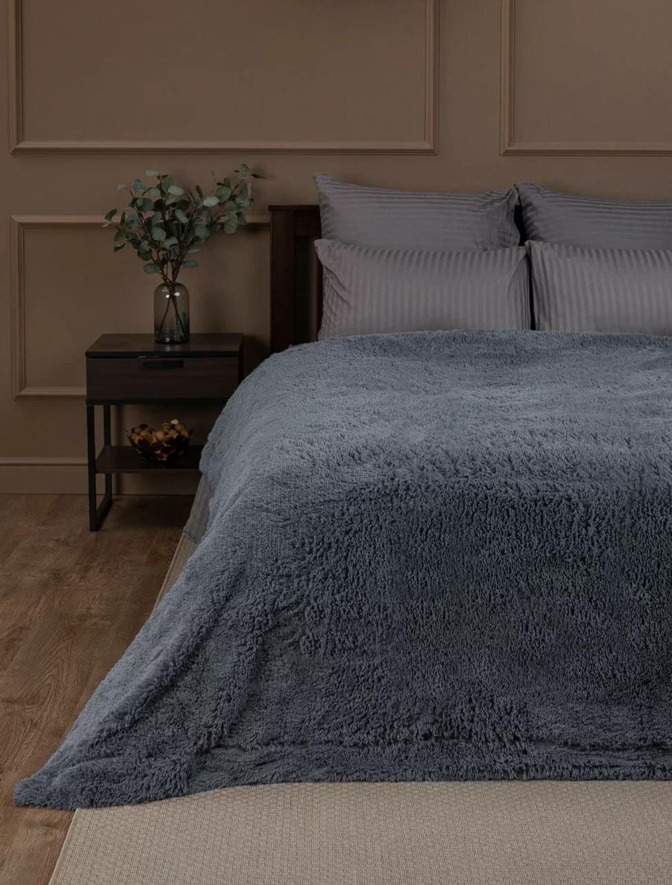 Плед с длинным ворсом на кровать/диван размером 220х240 см