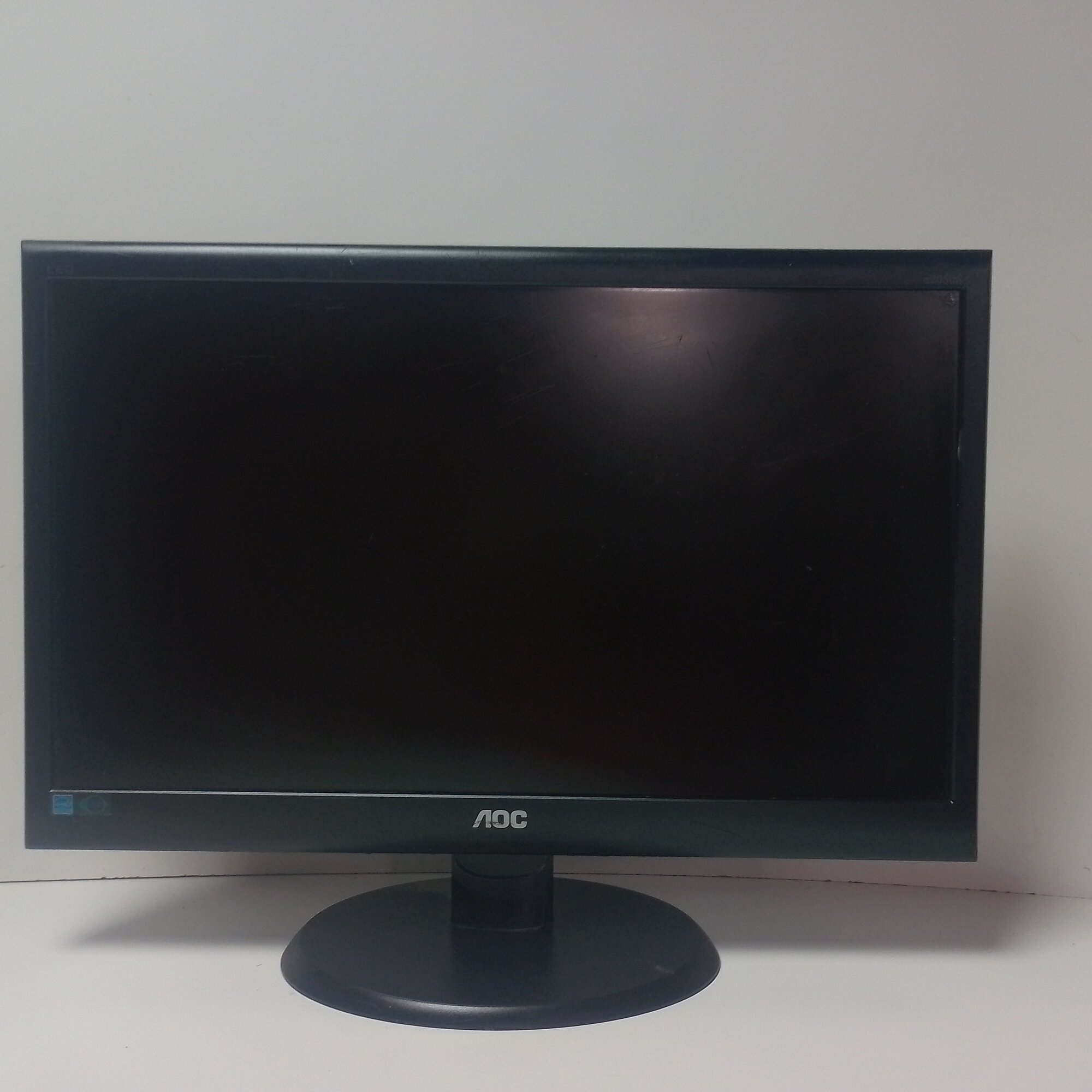20" ЖК монитор AOC e2050S (LCD, 1600x900, D-sub)