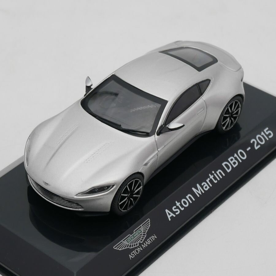 Модель ixo 1:43 Aston Martin DB10 2015 Коллекция подарков для тележек из литого сплава — фото 1