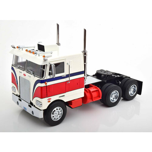 Peterbilt 352 pacemaker 1977-1979 white red blue