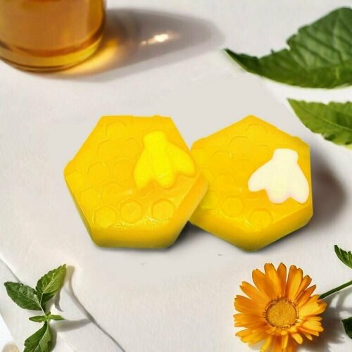 Мыло косметическое натуральное ручной работы Медовое с прополисом и маточным молочком 70 гр / Золотая Борть